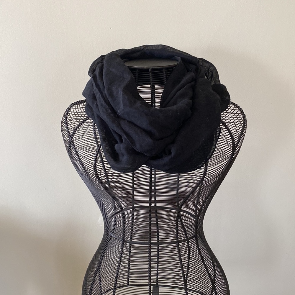 Black scarf